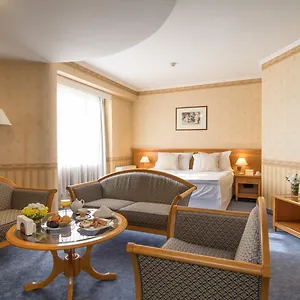 Hotel Downtown - Location In The Heart Of, Sófia